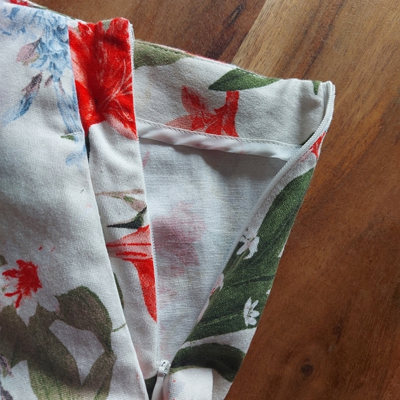 Zara hight waist tropical frills short, zip closure, size S - Picture 3 of 8